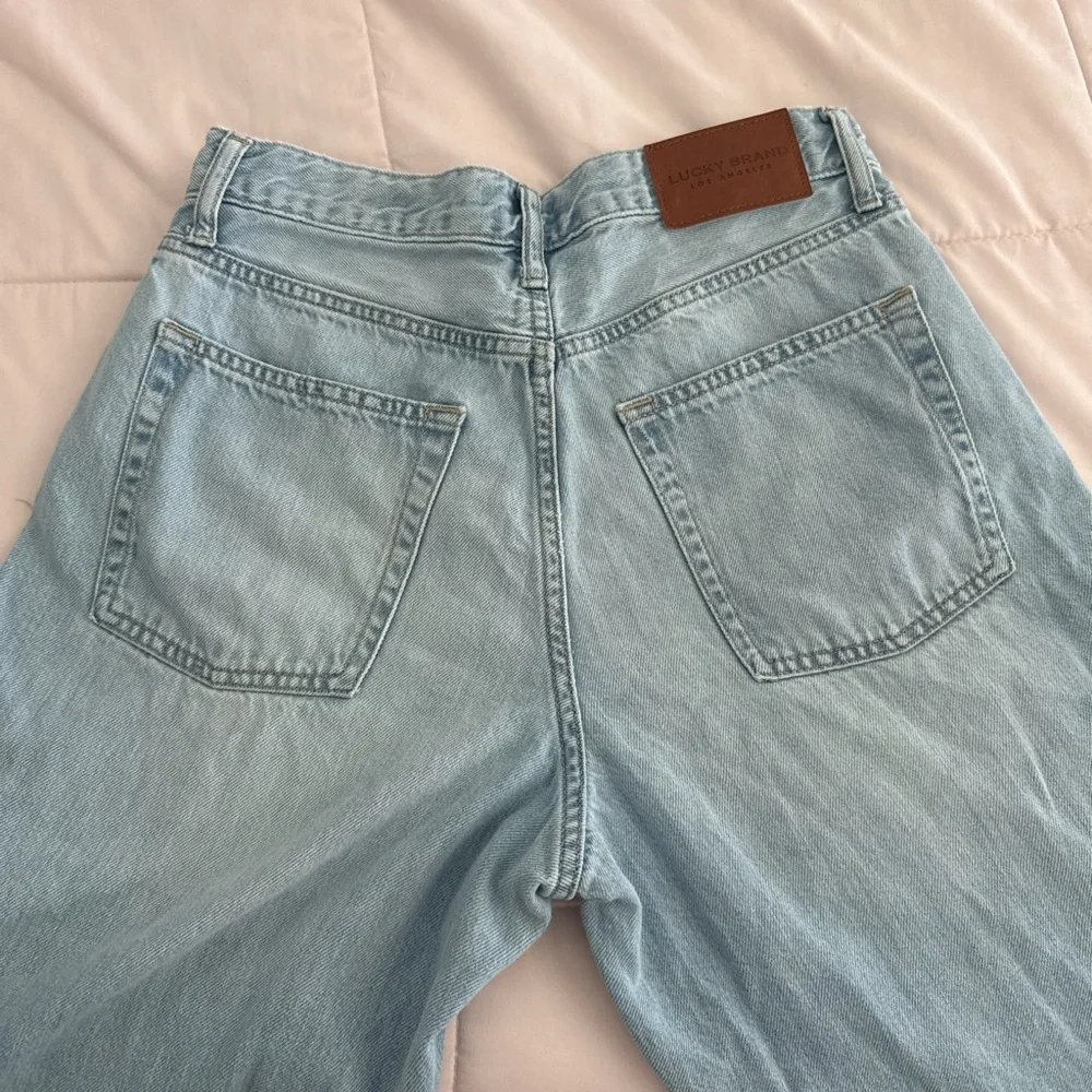 Lucky Brand Women's wide leg Jeans - Dark Blue and Light Blue bundle! - Picture 5 of 12